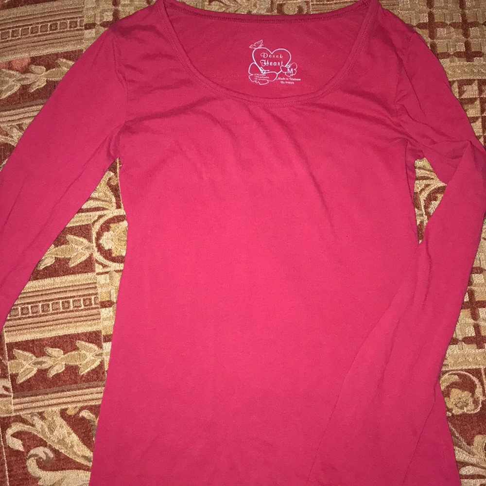 Solid long sleeve